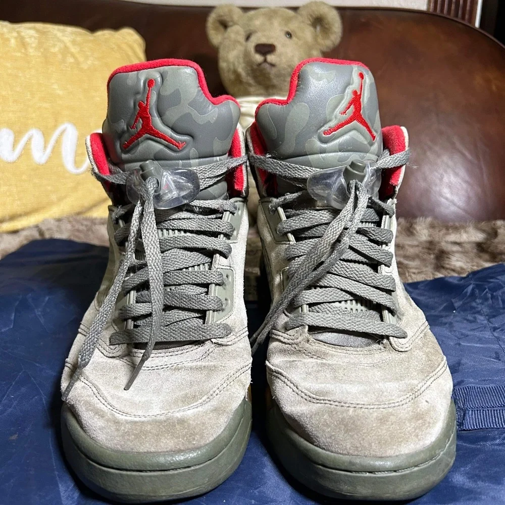 Used !!! Jordan Men's Grey Suede Sneakers with Red Accents